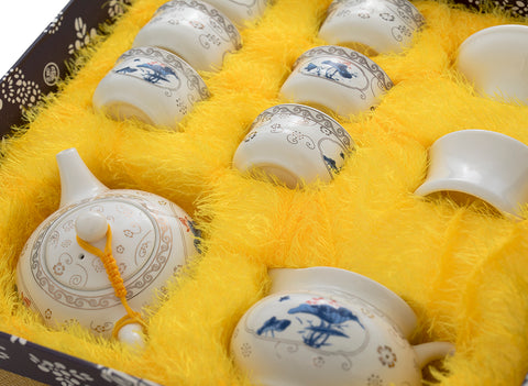 Set for tea ceremony (9 items) # 91037, porcelain: teapot 200 ml, gundaobey 200 ml, teamesh, six cups 45 ml.