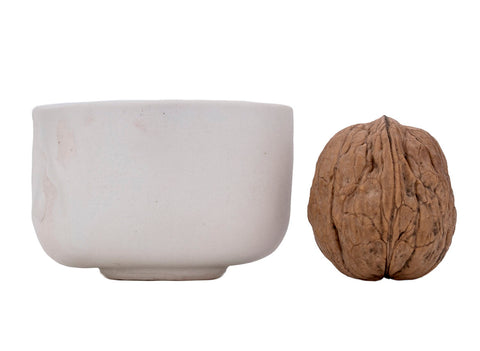 Beker Moychay 'Japans speelgoed. Maneki-neko' # 44487, keramiek/handschildering, 47 ml.