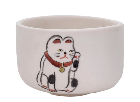 Beker Moychay 'Japans speelgoed. Maneki-neko' # 44487, keramiek/handschildering, 47 ml.